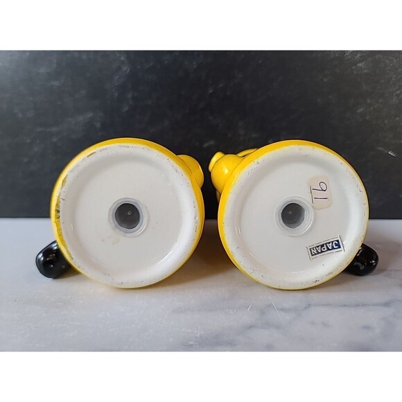 Vintage Georgia Salt And Pepper Shakers - Picture 7 of 10